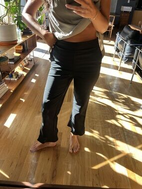 Margaret O'Leary Black Cropped Straight-Leg Pants